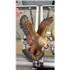Image 4 : CHALKWARE EAGLE & DECORATIVE COUGAR HEAD SCULPTURE