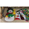 Image 2 : CHRISTMAS TRIFOLD FIREPLACE SCREEN & COLLECTION OF EMBOSSED PLASTIC CHRISTMAS WALL DECOR