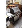 Image 2 : CENTRO PROPANE BARBECUE WITH SIDE BURNER & COVER