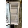 Image 4 : LG STAINLESS STEEL FRENCH DOOR FRIDGE WITH ROLLOUT FREEZER 32.5"W