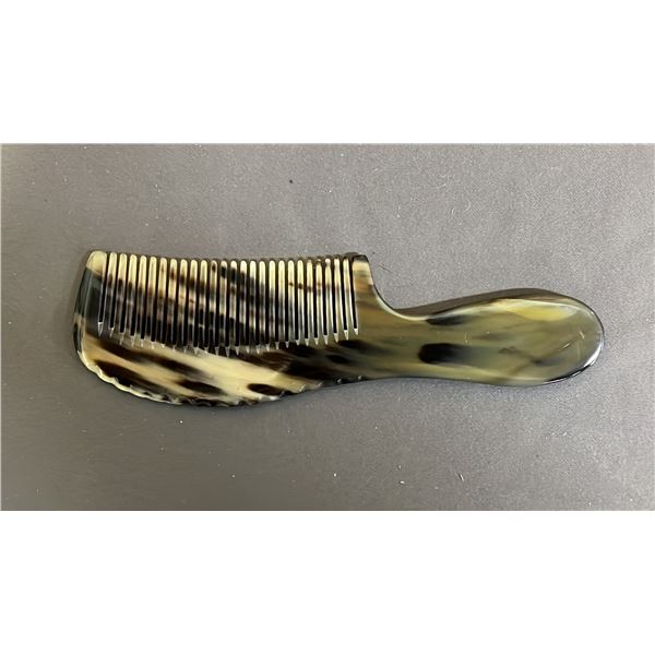 SINO-TIBETAN HORN CARVED COMB