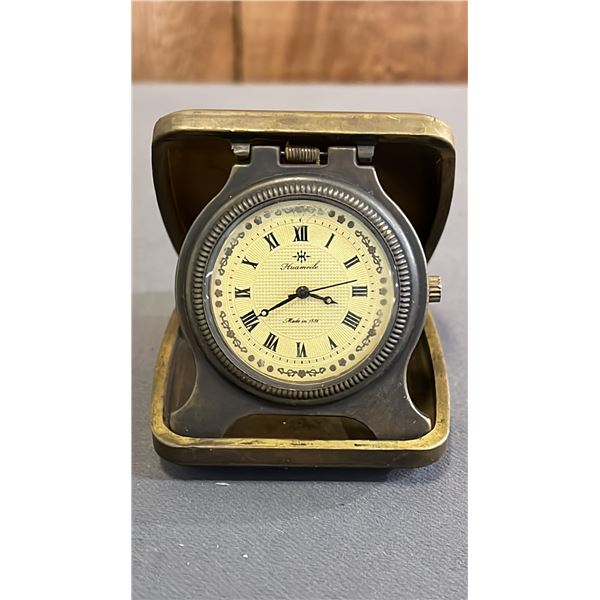 MECHANICAL TRAVELLING CLOCK