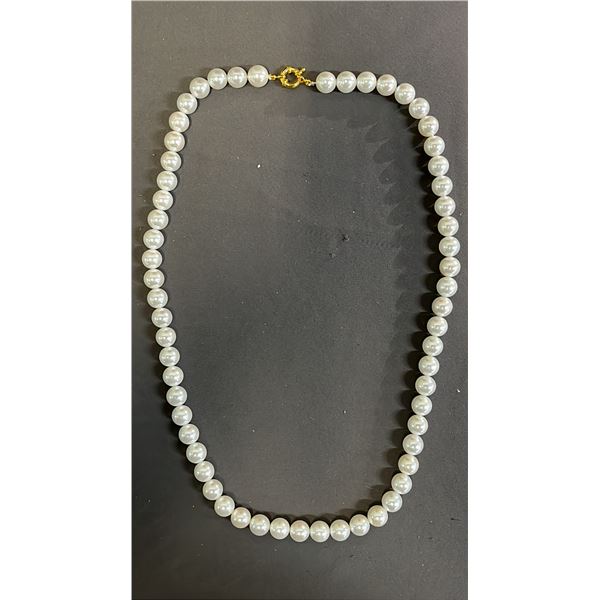 JAPANESE SEA WATER CONCH PEARL NECKLACE