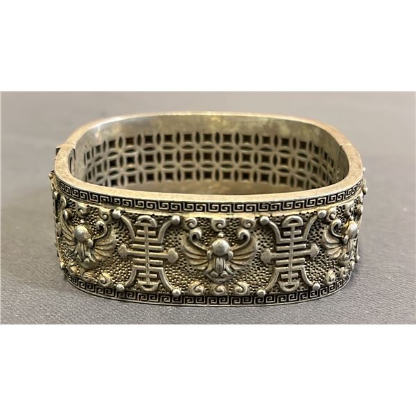 OPENWORK SILVER BAT BANGLE BRACELET