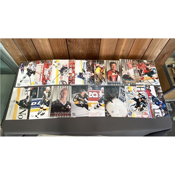 STACK OF ASSORTED 8" X 10" HOCKEY PHOTOS