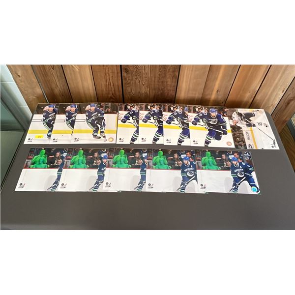 STACK OF ASSORTED 8" X 10" HOCKEY PHOTOS