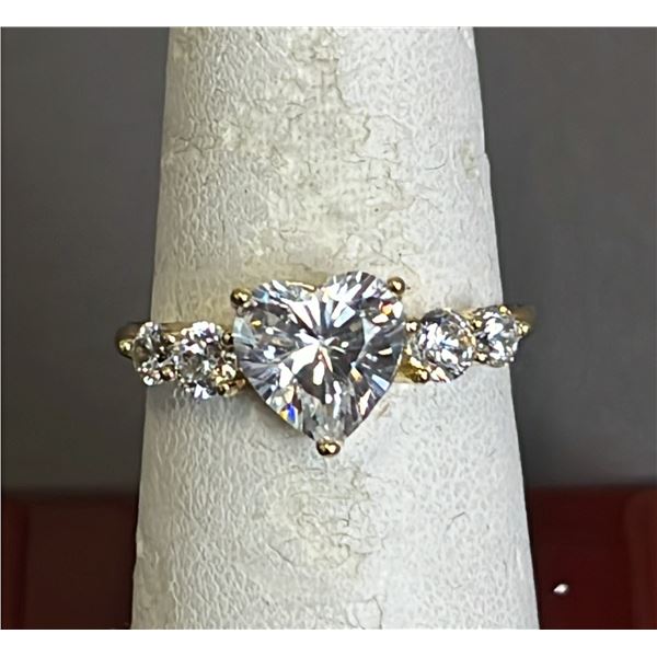 *NEW* 14K GOLD PLATED 2CT HEART CUT SIMULATED DIAMOND (CZ) 5 STONE RING: SIZE 8