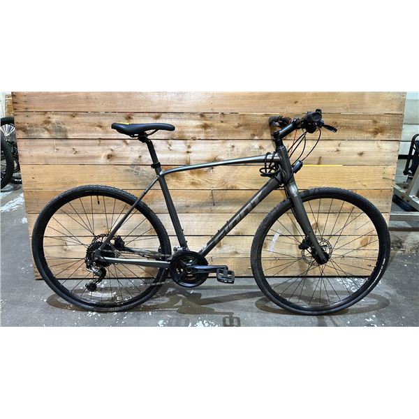 GIANT ESCAPE 18 SPEED BIKE