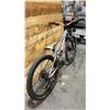 Image 3 : KONA SHRED 18 SPEED BIKE