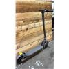 Image 3 : *POWERS ON* PHANTOM GO GO E-SCOOTER (NO CHARGER, UNKNOWN RUNNING CONDITION, HANDLEBAR ISSUES)