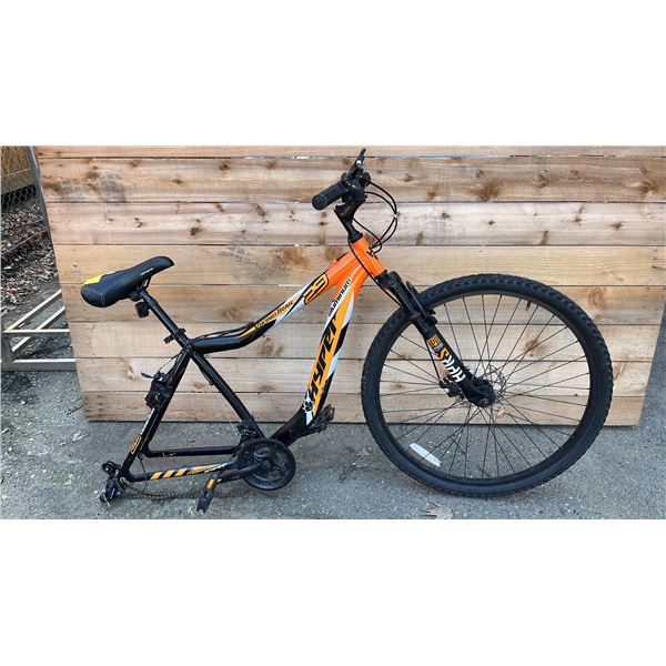 HYPER VIKING TRAIL 29 21 SPEED BIKE (REAR WHEEL MISSING)
