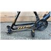 Image 4 : HYPER VIKING TRAIL 29 21 SPEED BIKE (REAR WHEEL MISSING)