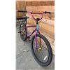 Image 2 : HYPER BMX BIKE WITH REAR PEGS