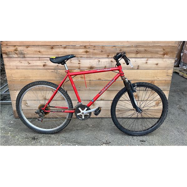 MILLENIUM EXTREME SHOCK 21 SPEED BIKE (1 PEDAL MISSING)