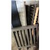 Image 3 : WOOD CRIB WITH HARDWARE