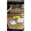 Image 3 : CASE OF CLEAR PLASTIC WEDDING DECOR