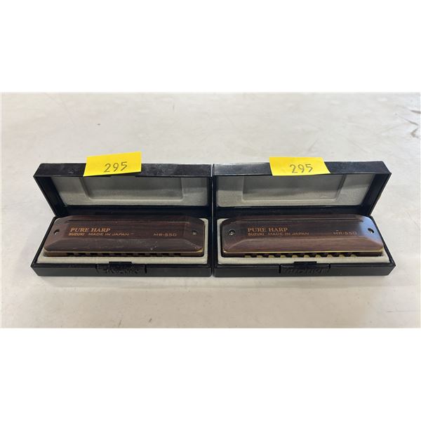 (2) SUZUKI MR-550 PURE HARP HARMONICAS IN KEYS A & D