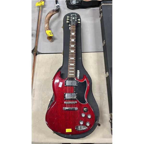 GIBSON EPIPHONE ELECTRIC GUITAR IN GIBSON HARD CASE: *MISSING 1 STRING*