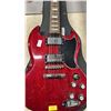 Image 3 : GIBSON EPIPHONE ELECTRIC GUITAR IN GIBSON HARD CASE: *MISSING 1 STRING*