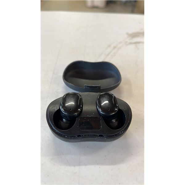 SOUNDCORE WIRELESS EARBUDS WITH CASE *NO CHARGING CABLE*