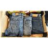 Image 2 : 5 PAIRS LADIES JEANS. LEVIS X 2, FRANK & OAK, GOOD AMERICAN. WAISTS 27 & 28. AMERICAN EAGLE. SIZE 4