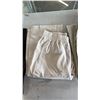 Image 3 : 3 PAIRS LADIES CASUAL PANTS. LULULEMON, SIZE 6