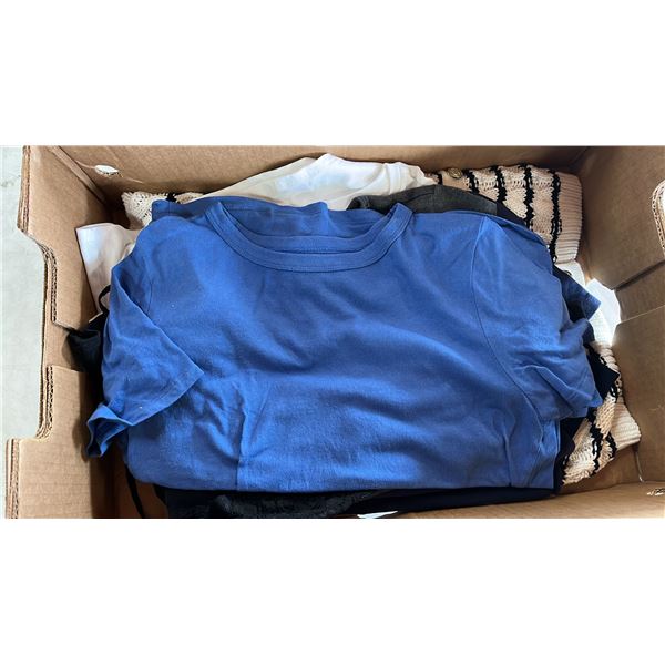 8 LADIES CASUAL TOPS. VARIOUS BRANDS/STYLES.  SIZE S X 6, XS X 2
