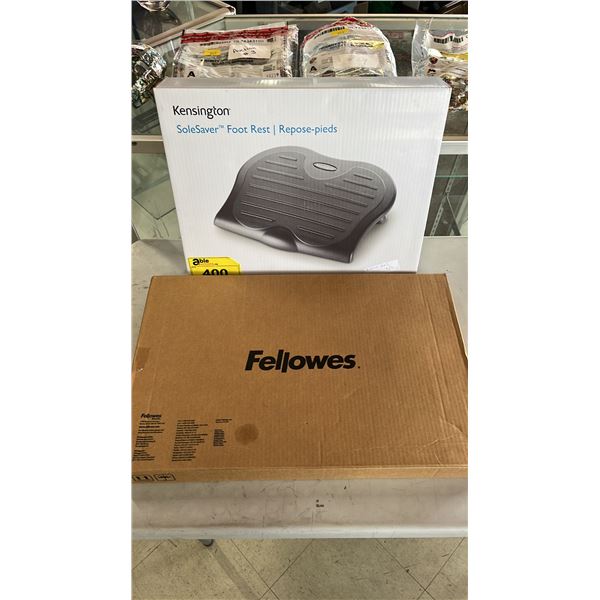 KENSINGTON FOOT REST & BOX OF (2) FELLOWES 21.5" WIDESCREEN PRIVACY FILTERS
