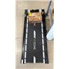 Image 4 : GOZONE WALKING DECK. GZE - 2247 WITH REMOTE CONTROL AND MANUAL. MINIMAL USE. TESTED WORKS