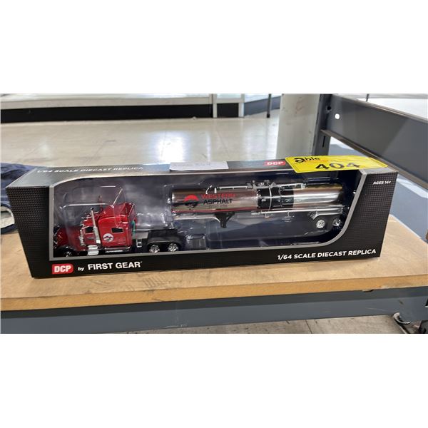 DCP 1:64 SCALE DIECAST MODEL PETERBILT FLAT TOP WITH WESTERN ASPHALT TANKER TRAILER