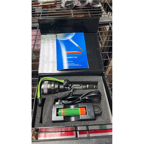 REMOTE SUPER BRIGHTNESS FLASHLIGHT
