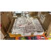 Image 3 : CASE OF VALENTINE'S COLOURING TABLECLOTHS & CASE OF 1920'S FLAPPER ACCESSORIES