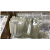 Image 2 : CASE OF PLASTIC INDIVIDUAL CUPCAKE CONTAINERS