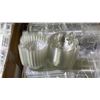 Image 2 : CASE OF PLASTIC INDIVIDUAL CUPCAKE CONTAINERS