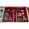 Image 2 : JEWELRY BOX & CONTENTS & TRAY OF JEWELRY