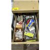 Image 3 : 2 DRAWER METAL FILING CABINET & CONTENTS