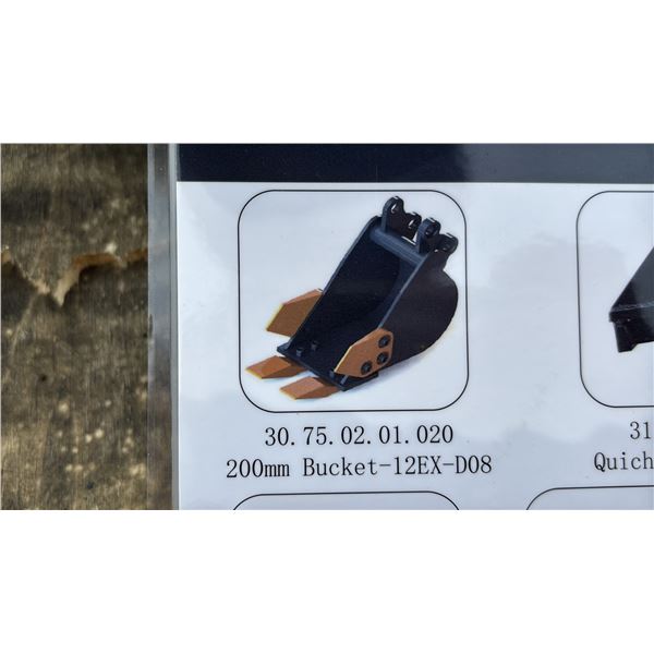 *NEW* AGT INDUSTRIAL MINI SKID STEER 200MM BUCKET ATTACHMENT 12EX-D08