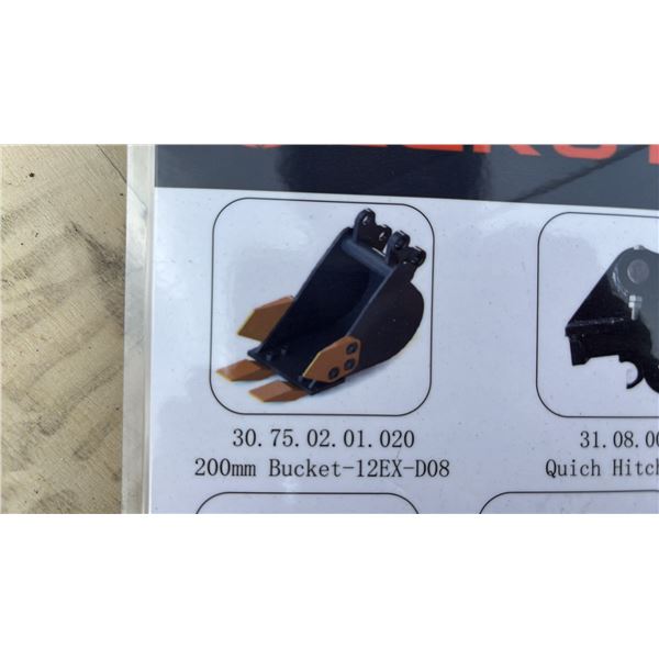 *NEW* AGT INDUSTRIAL MINI SKID STEER 200MM BUCKET ATTACHMENT 12EX-D08