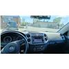 Image 13 : 2011 VOLKSWAGEN TIGUAN 2.0T 4MOTION, 4 DOOR STATION WAGON, WHITE , VIN WVGBV7AX9BW549495,
