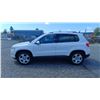 Image 1 : 2011 VOLKSWAGEN TIGUAN 2.0T 4MOTION, 4 DOOR STATION WAGON, WHITE , VIN WVGBV7AX9BW549495,