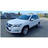 Image 2 : 2011 VOLKSWAGEN TIGUAN 2.0T 4MOTION, 4 DOOR STATION WAGON, WHITE , VIN WVGBV7AX9BW549495,