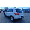Image 8 : 2011 VOLKSWAGEN TIGUAN 2.0T 4MOTION, 4 DOOR STATION WAGON, WHITE , VIN WVGBV7AX9BW549495,