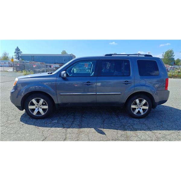 2015 HONDA PILOT TOURING, 4 DOOR STATION WAGON, GREY, VIN 5FNYF4H91FB504093,