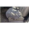 Image 19 : 2006 GMC SIERRA, 2DR FLAT DECK, WHITE, VIN 1GDJC34296E125076,