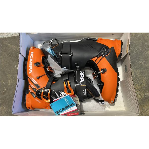 ROLL OF 3" THICK FOAM & SCARPA ORTHOLITE SIZE 27 SKI BOOTS