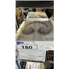 Image 3 : *NEW IN BOX* (10) P9 WHITE WIRELESS BLUETOOTH HEADPHONES