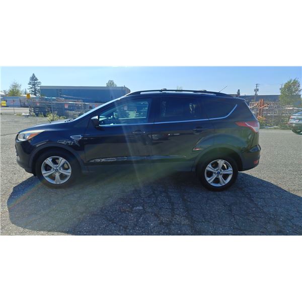 2013 FORD ESCAPE, 4 DOOR SUV, BLACK, VIN 1FMCU0G94DUA75493,