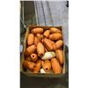 Image 1 : BOX OF ROPE FLOATS