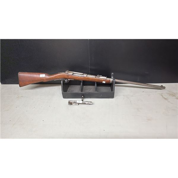 MAUSER M1871 11MM BOLT ACTION RIFLE (BOLT DOES NOT SEEM TO FIT IN BARREL)