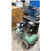 Image 2 : SPEEDAIRE E1379 PORTABLE AIR COMPRESSOR